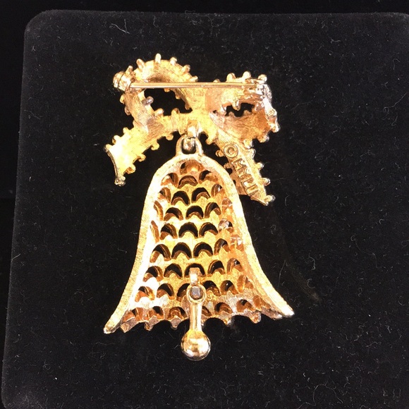 MYW Vintage Christmas Bell - 1960's brooch - Picture 4 of 7